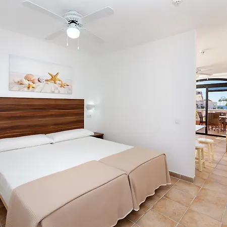 Ξενοδοχείο με διαμερίσματα Sol Sun Costa Adeje (Tenerife)