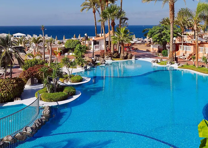 阳光海滩公寓 3*