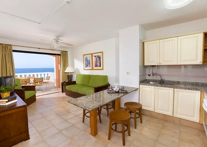 Apartahotel Sol Sun 3*